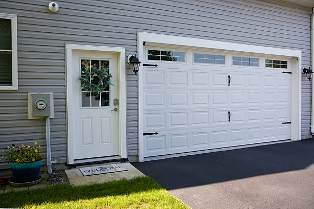 24/7 Emergency Garage Door Panel Replacement experts in Bradley, WV